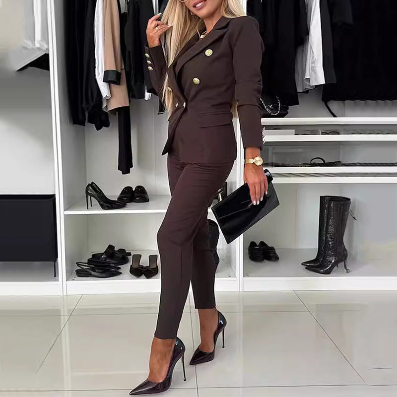 Élégance Dorée | Ensemble Blazer Croisé et Pantalon Ajusté