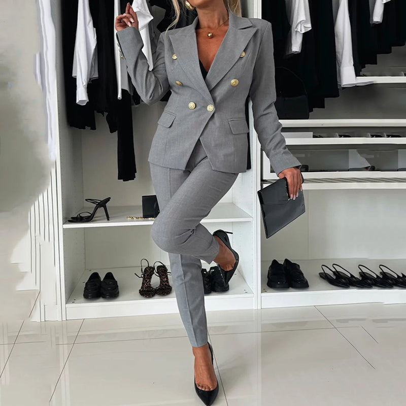 Élégance Dorée | Ensemble Blazer Croisé et Pantalon Ajusté