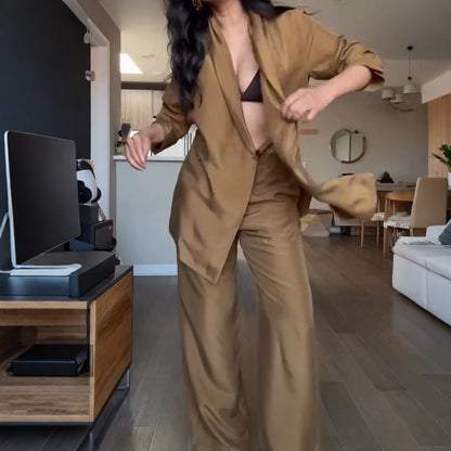 Riviera  | Haut  Élégance col V structuré et pantalon long fluide